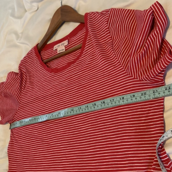 4 for $70.00- Tshirt Dress, Red &white stripes,knee length, size X. - Picture 4 of 7